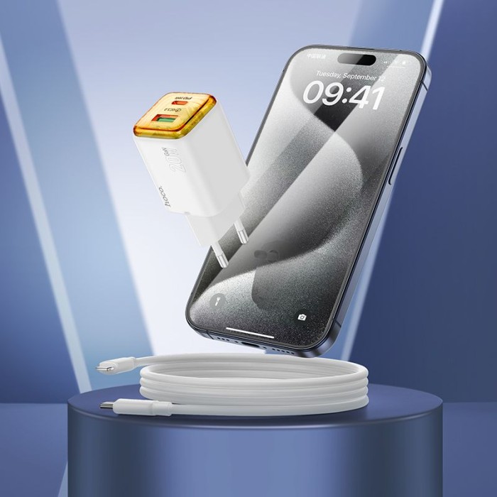 Ładowarka sieciowa do telefonu Hoco USB A + USB C QC3.0 PD 3A 20W + kabel USB C do USB C N52 biała (3).jpg