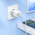 Ładowarka sieciowa do telefonu Hoco USB A + USB C QC3.0 PD AFC 3A 30W N71 biała (2).jpg